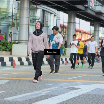 Runner Photo 5040030