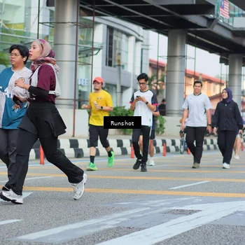 Runner Photo 5040048