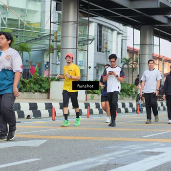 Runner Photo 5040053