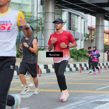 Runner Photo 5040119