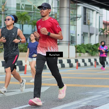 Runner Photo 5040122
