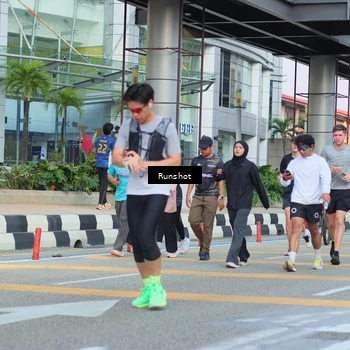 Runner Photo 5040349