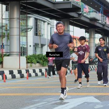 Runner Photo 5040501