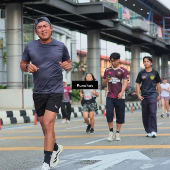 Runner Photo 5040506