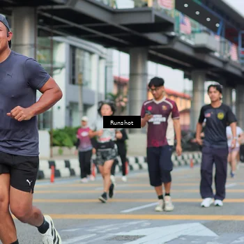 Runner Photo 5040512