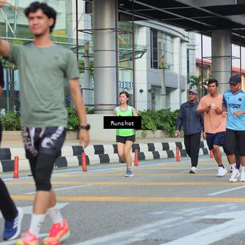 Runner Photo 5040789