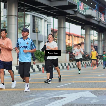Runner Photo 5041002
