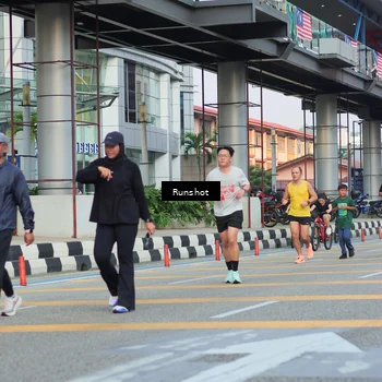Runner Photo 5041200