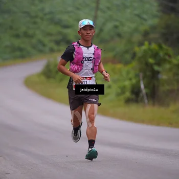 Runner Photo 5052200