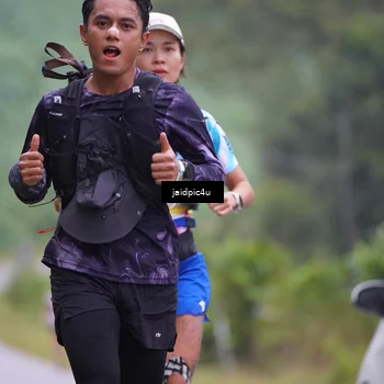 Runner Photo 5052343