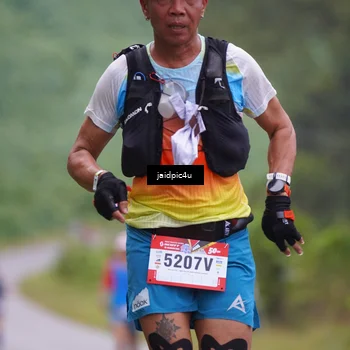 Runner Photo 5052372
