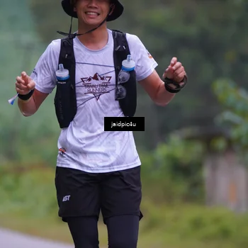 Runner Photo 5052400