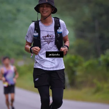 Runner Photo 5052402