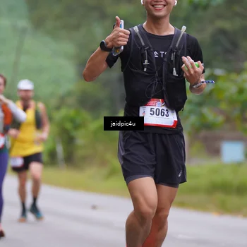 Runner Photo 5052674