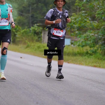Runner Photo 5052752