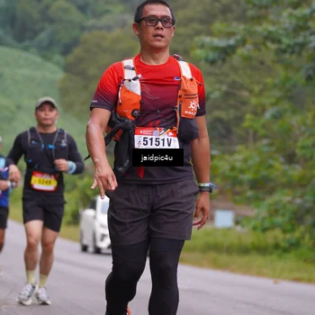 Runner Photo 5055078