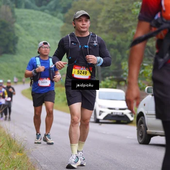 Runner Photo 5055089