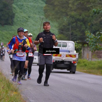 Runner Photo 5055100