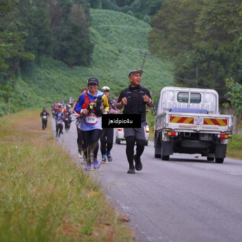 Runner Photo 5055105