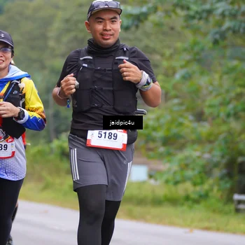 Runner Photo 5055130