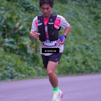 Runner Photo 5055177