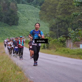 Runner Photo 5055255