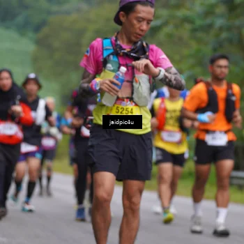 Runner Photo 5055378