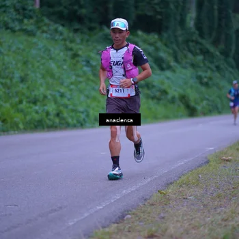 Runner Photo 5055647