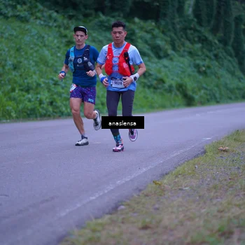 Runner Photo 5055660