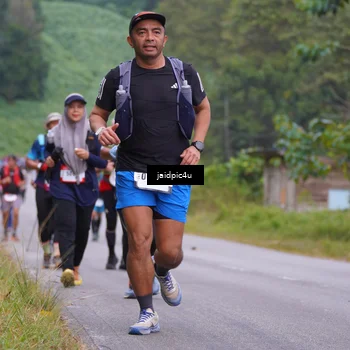 Runner Photo 5055676