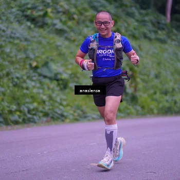 Runner Photo 5055704