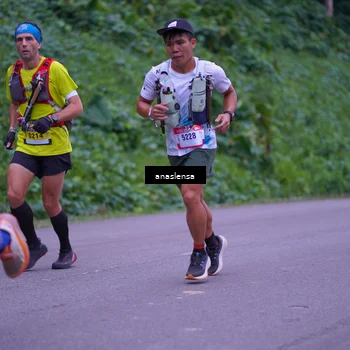 Runner Photo 5055860