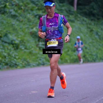 Runner Photo 5055900