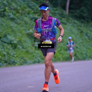 Runner Photo 5055910