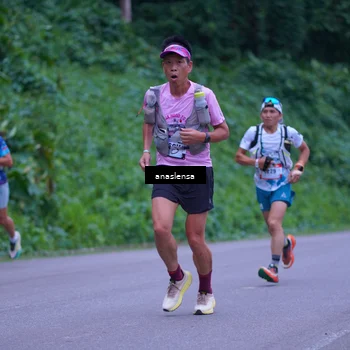 Runner Photo 5055940