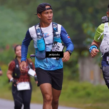 Runner Photo 5055946