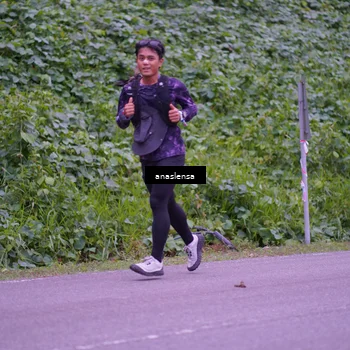Runner Photo 5055999