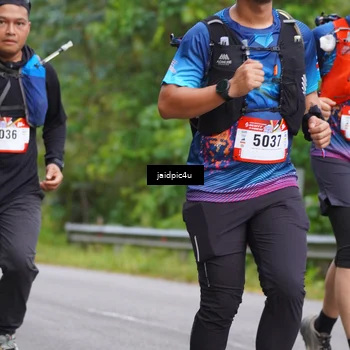 Runner Photo 5056006