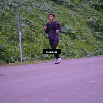 Runner Photo 5056069