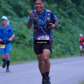 Runner Photo 5056077