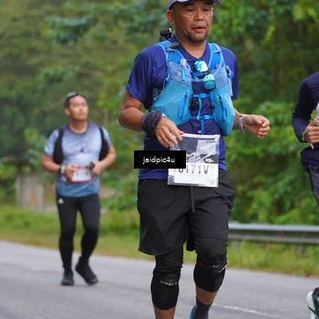 Runner Photo 5056345