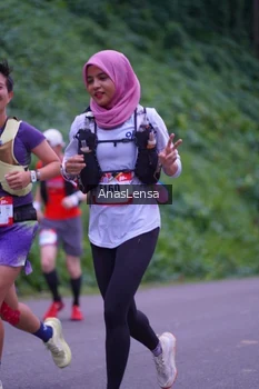 Runner Photo 5056810