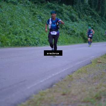 Runner Photo 5056932