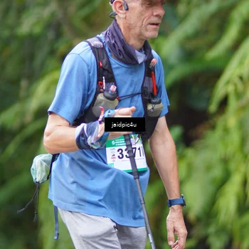 Runner Photo 5058010