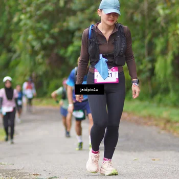 Runner Photo 5058037