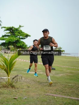 Runner Photo 5060123
