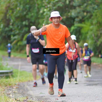 Runner Photo 5061400