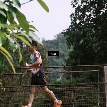 Runner Photo 5070500