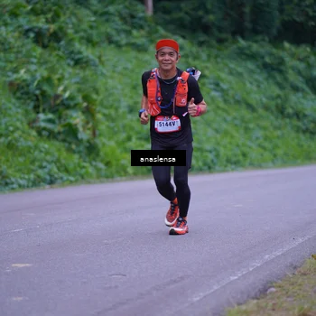 Runner Photo 5090823