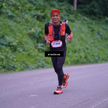 Runner Photo 5090907